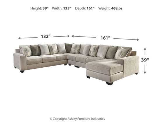 Sectional with Right Chaise