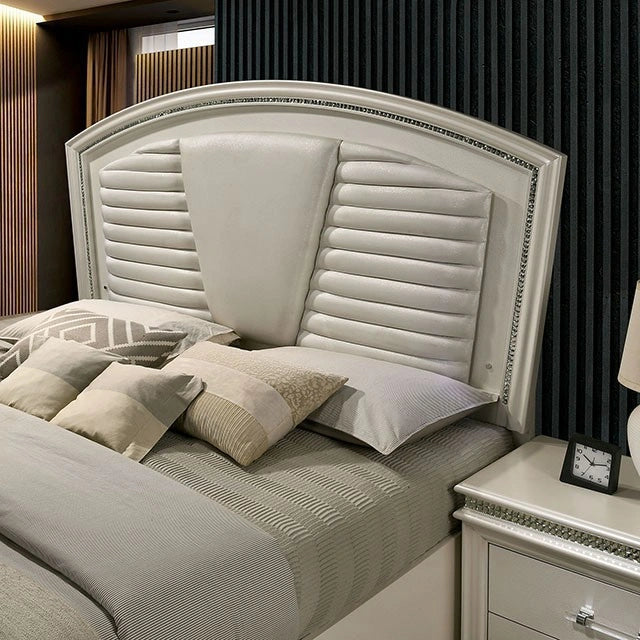Maddie Cal.King Bed