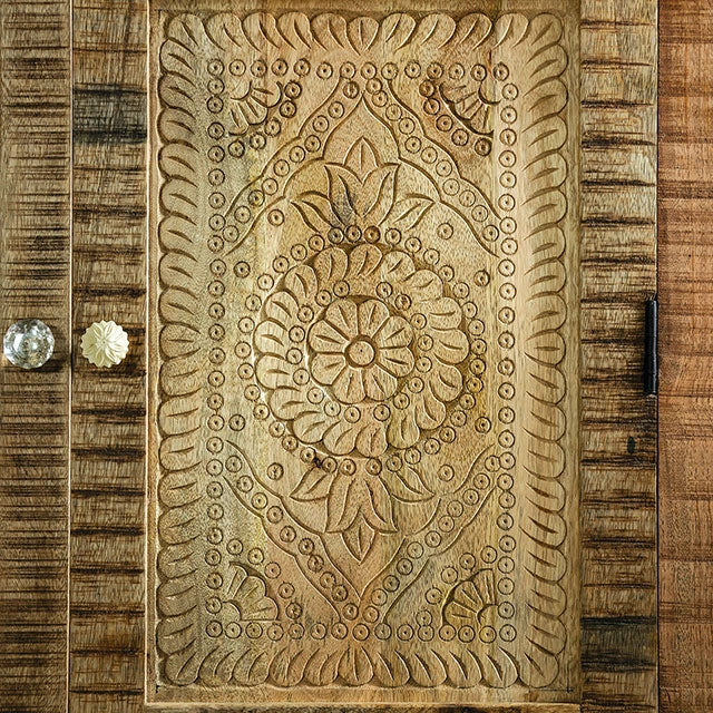 Blanchefleur Chest