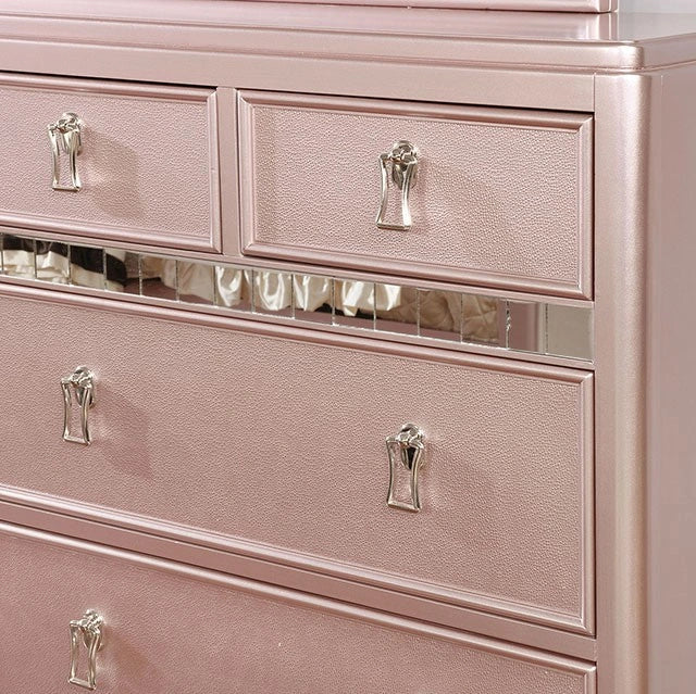 Avior Chest